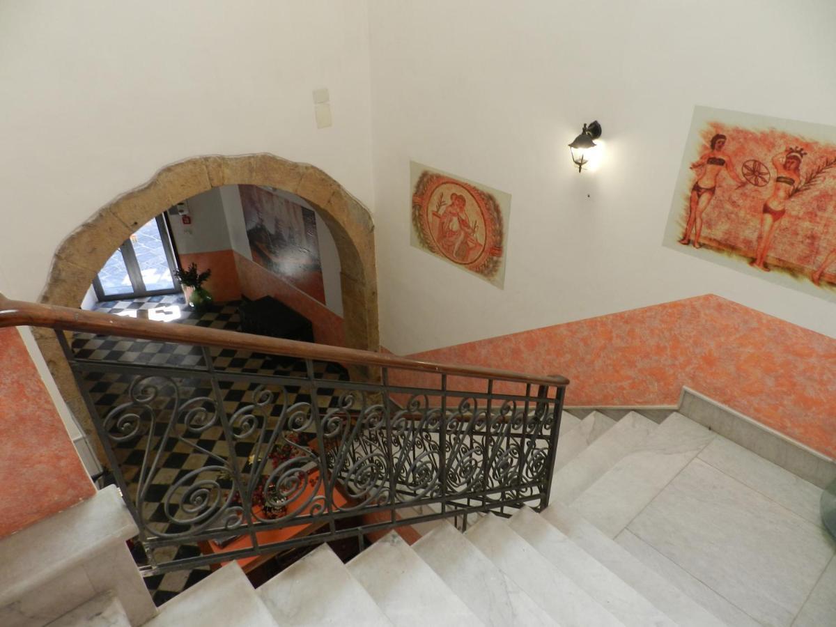 Antico Palazzo Affitti Brevi Panzió Piazza Armerina Kültér fotó
